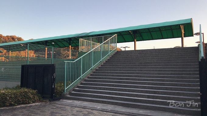 半田運動公園テニスコート　テニスのBonJin