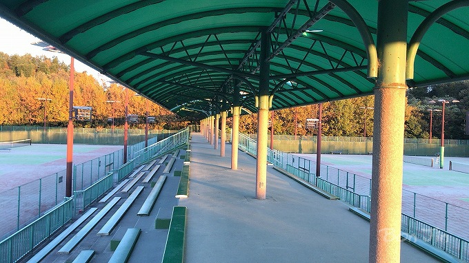 半田運動公園テニスコート　テニスのBonJin