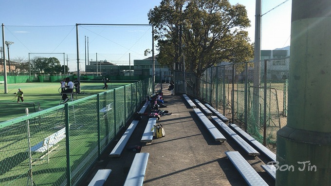 海津テニスコート　テニスのBonJin