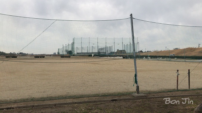 新川テニスコート　テニスのBonJin