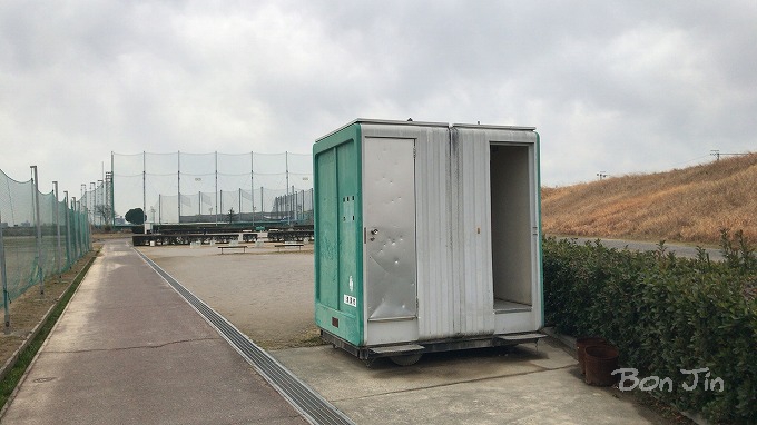 新川テニスコート　テニスのBonJin